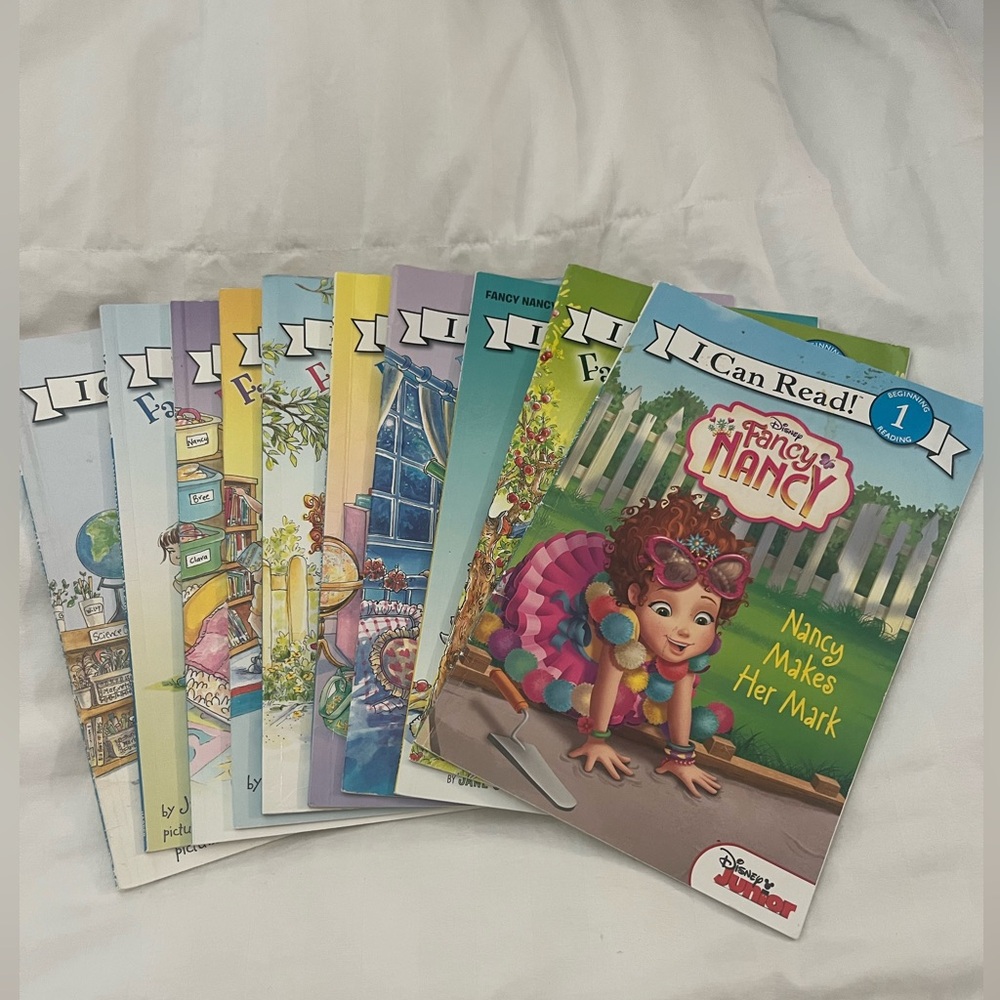 10 Fancy Nancy Children's Book bundle